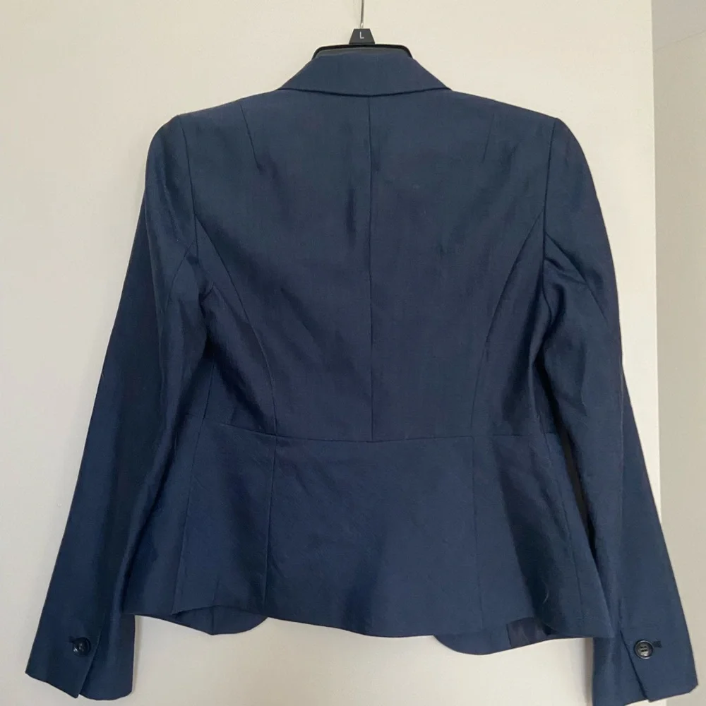 Ann Taylor navy skirt suit 0P - Picture 3 of 9
